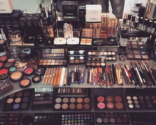 Massive makeup haul! – rhi2589